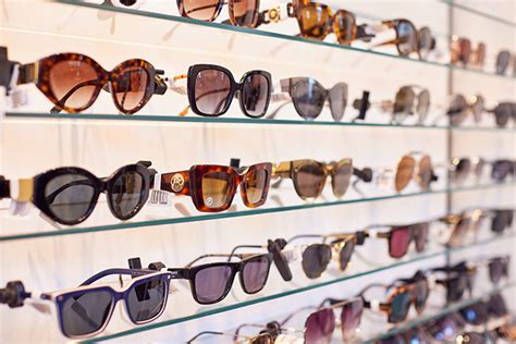 sunglass hit outlet